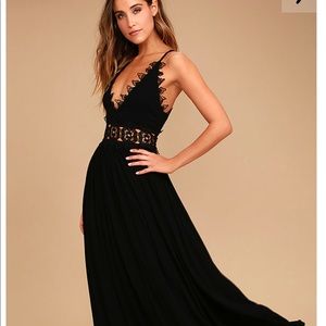 Lulus black lace maxi dress size M